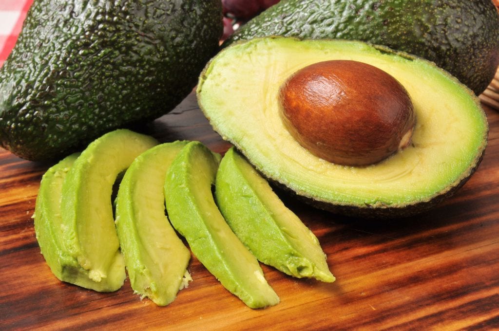 hummus met avocado
