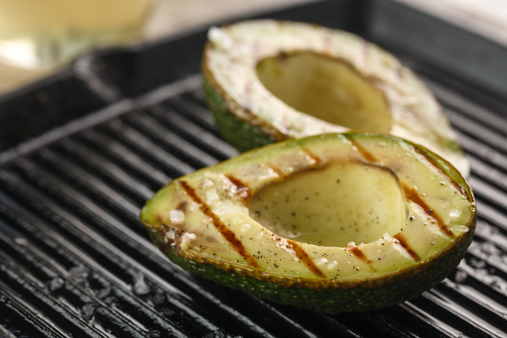Zo maak je gegrilde avocado op de barbecue